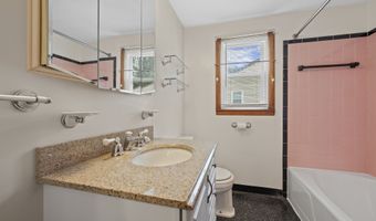 93 E Euclid St, Bloomfield, CT 06002