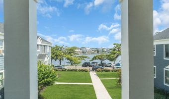 302 Deal Lake Dr 19, Asbury Park, NJ 07712
