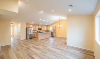 2037 Waterford St SE, Albany, OR 97322