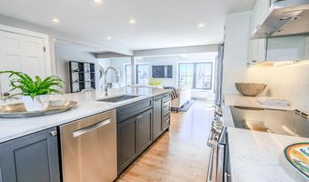 16 Cottage St, Belfast, ME 04915