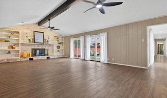 2318 Dorchester Dr, Bartlesville, OK 74006