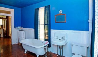 192 Clay St, Alderson, WV 24910