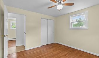 109 W Shore Dr, Coventry, RI 02816
