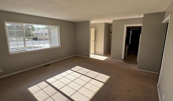 217 7th St, Fernley, NV 89408