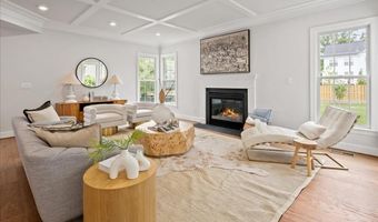 3608 CENTER Dr, Alexandria, VA 22309