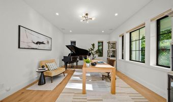 2116 Shadow Creek Dr, Agoura Hills, CA 91301