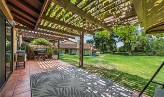 2113 David Dr, Escondido, CA 92026