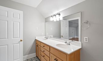 415 Joshua Ct, Beaufort, SC 29902