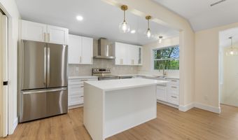 145 Lakeview Dr, Colchester, CT 06415