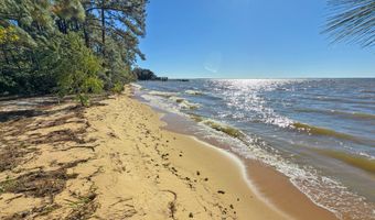 707 Butter Rd, Bonneau, SC 29431