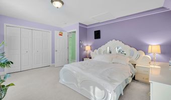 16 Weathervane Rd 16, Bristol, CT 06010