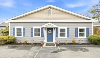 8 Chestnut Dr, Bedford, NH 03110