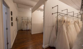 130 W Main, Batesville, AR 72501