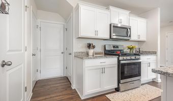 4614 Bessemer Ct, Boiling Springs, SC 29316