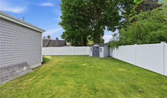 336 Dover Ave, East Providence, RI 02914