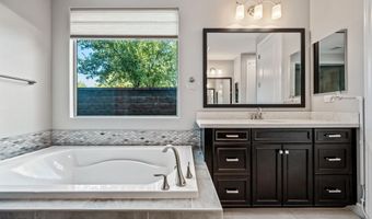 903 W GLACIER Dr, Chandler, AZ 85248