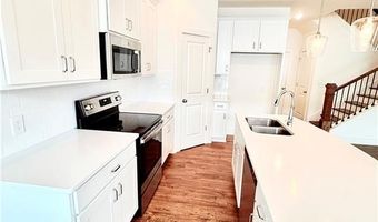 34 Auburn Woods Dr, Auburn, GA 30011