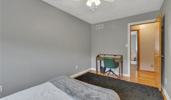 101 Paula Dr, Aliquippa, PA 15001