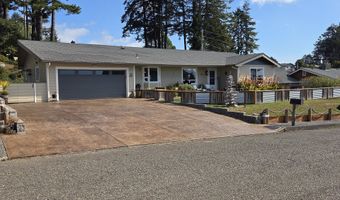 814 PARADISE Ln, Brookings, OR 97415