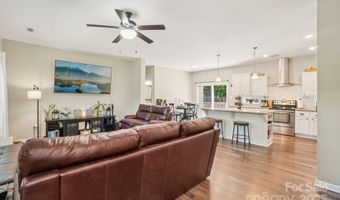 10 Memory Ln, Arden, NC 28704