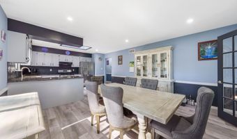 20 Woodland Rd, Bayville, NJ 08721