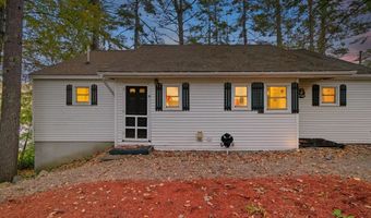 543 Long Shores Dr, Barrington, NH 03825