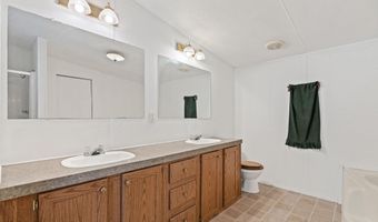 258 Coles Point Rd, Batesville, MS 38606