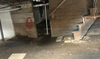 68 Park St, Belfast, ME 04915