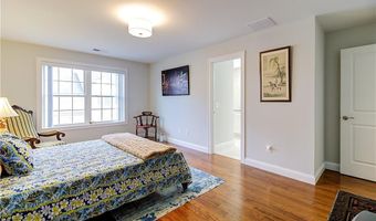 26 Kensington Way, Johnston, RI 02919
