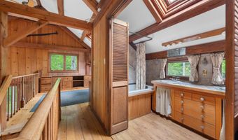 269 Knowles Hill Rd, Alexandria, NH 03222