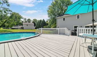 91 Ford St, Ansonia, CT 06401