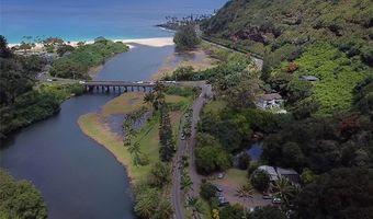 59-874 Kamehameha Hwy B, Haleiwa, HI 96712