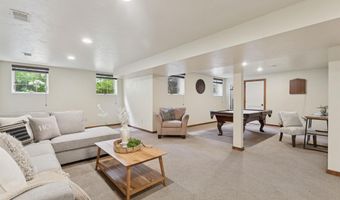 4920 N MEADE St, Appleton, WI 54913