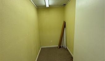 139 SE Cholwell Ave, Bartlesville, OK 74006