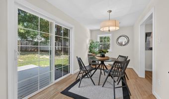 6010 BANGOR Dr, Alexandria, VA 22303