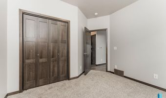 2400 E Brek St, Brandon, SD 57005