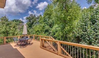 1515 Dietrich Glen Dr, Ballwin, MO 63021