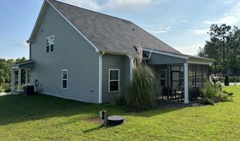 1375 Whitney Dr, Aberdeen, NC 28315