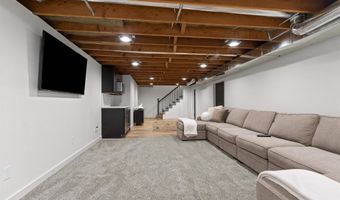 325 W GREENFIELD Ave, Algoma, WI 54201