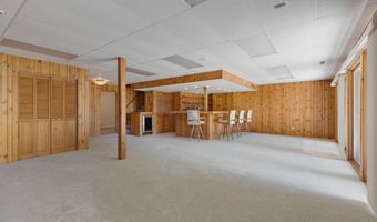 39081 N Sheridan Rd, Antioch, IL 60002