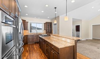 216 COLUMBINE St, Alpine, WY 83128