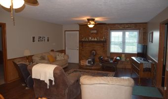 678 Farrow Rd, Bells, TN 38006