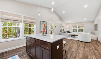 395 DELORIS Rd, Basye, VA 22810