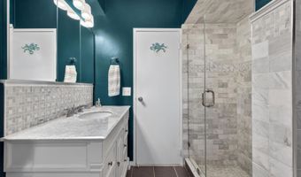 795 AVENUE C 202, Bayonne, NJ 07002