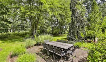 5 Heron Marsh Ln, Brookline, NH 03033