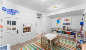 1410 Creal Cres, Ann Arbor, MI 48103