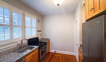 27 W WYATT Ave, Alexandria, VA 22301
