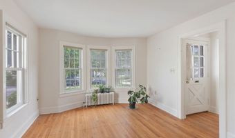 37 Bilodeau Ct, Burlington, VT 05401