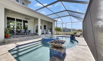 706 Manns Harbor Dr, Apollo Beach, FL 33572