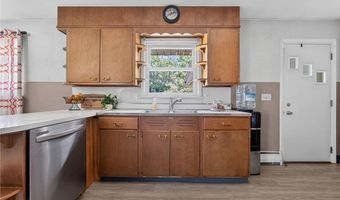 119 N Main St, Alburtis, PA 18011